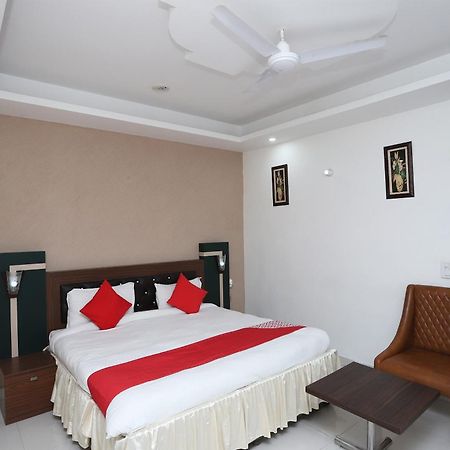Super Capital O Levanti Near Aravali Biodiversity Park Гургаон Экстерьер фото